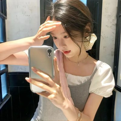 药屋少女的呢喃封面